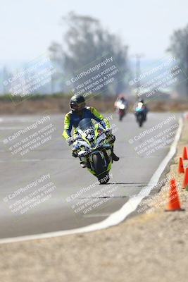 media/Sep-20-2025-TrackDaz (Sat) [[27f0cde673]]/A Group/2pm (Turn 9)/